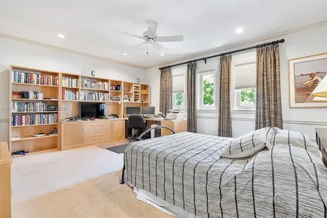 3504 Bayshore Villas Drive Miami FL 33133