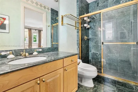 3504 Bayshore Villas Drive Miami FL 33133