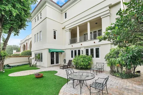 3504 Bayshore Villas Drive Miami FL 33133