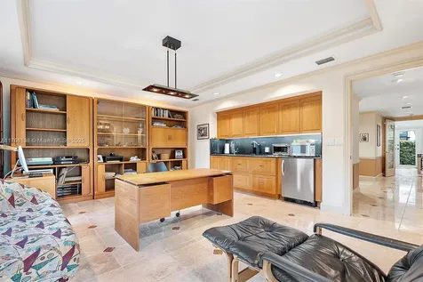 3504 Bayshore Villas Drive Miami FL 33133