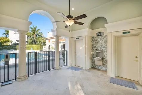 3504 Bayshore Villas Drive Miami FL 33133
