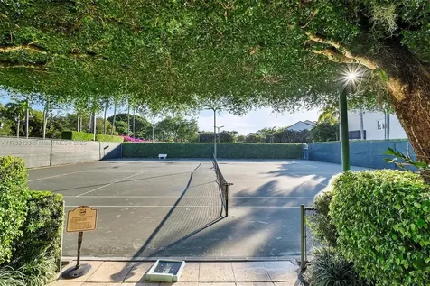 3504 Bayshore Villas Drive Miami FL 33133