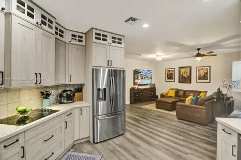 6450 SW 157th Place Miami FL 33193
