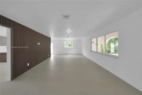10250 SW 28th Street Miami FL 33165