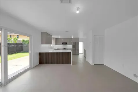 10250 SW 28th Street Miami FL 33165