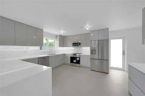10250 SW 28th Street Miami FL 33165