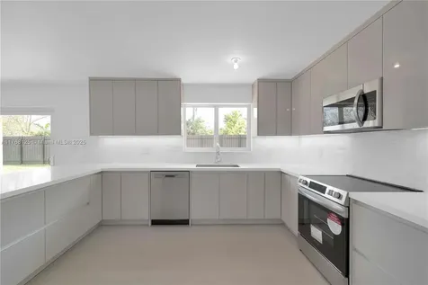 10250 SW 28th Street Miami FL 33165