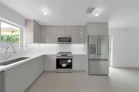 10250 SW 28th Street Miami FL 33165