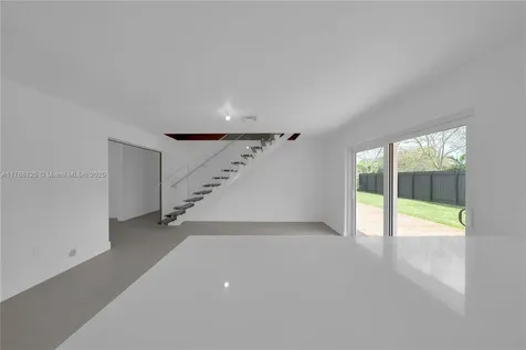 10250 SW 28th Street Miami FL 33165