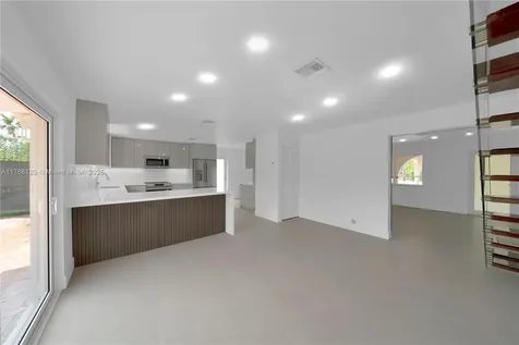 10250 SW 28th Street Miami FL 33165