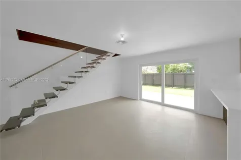 10250 SW 28th Street Miami FL 33165