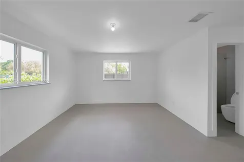 10250 SW 28th Street Miami FL 33165
