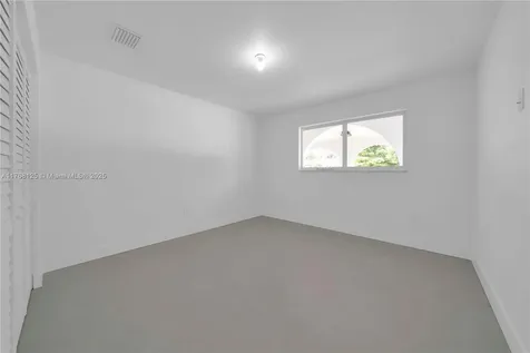 10250 SW 28th Street Miami FL 33165