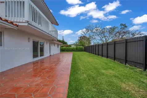 10250 SW 28th Street Miami FL 33165