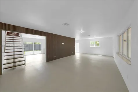 10250 SW 28th Street Miami FL 33165
