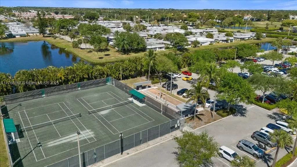 590 Brittany M Delray Beach FL 33446