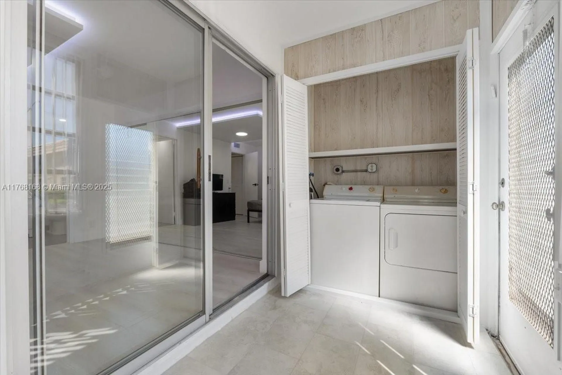 590 Brittany M Delray Beach FL 33446