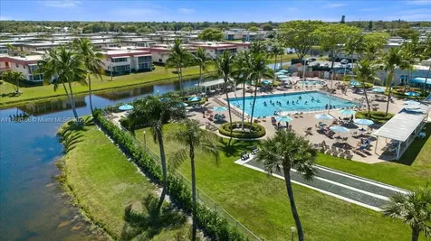590 Brittany M Delray Beach FL 33446