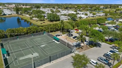 590 Brittany M Delray Beach FL 33446