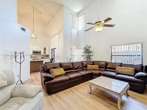 985 SW 113th Terrace Pembroke Pines FL 33025