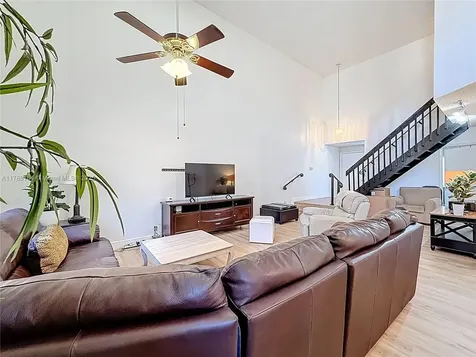 985 SW 113th Terrace Pembroke Pines FL 33025