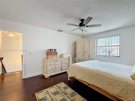 985 SW 113th Terrace Pembroke Pines FL 33025