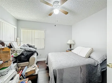 985 SW 113th Terrace Pembroke Pines FL 33025