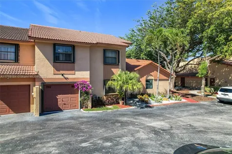 985 SW 113th Terrace Pembroke Pines FL 33025