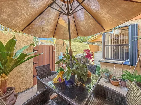 985 SW 113th Terrace Pembroke Pines FL 33025