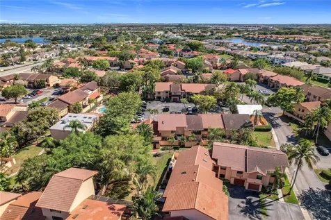 985 SW 113th Terrace Pembroke Pines FL 33025