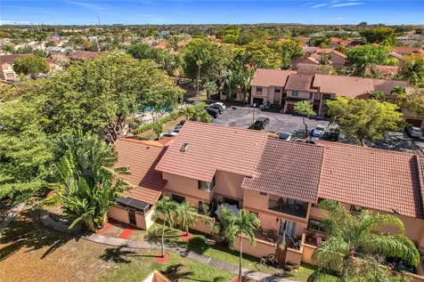 985 SW 113th Terrace Pembroke Pines FL 33025