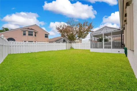 3323 NW 69th Avenue Margate FL 33063