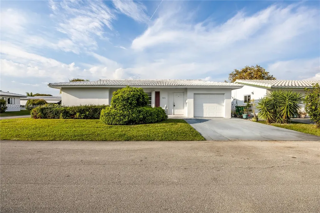 8211 NW 59th Court Tamarac FL 33321