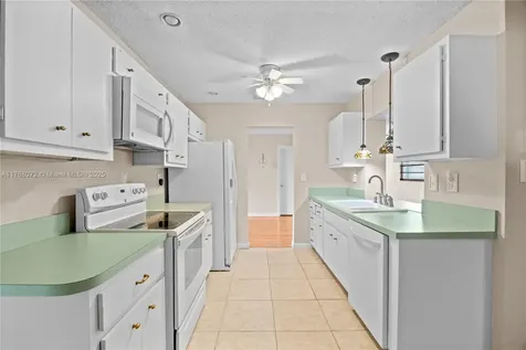 8211 NW 59th Court Tamarac FL 33321