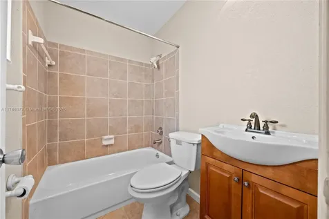 8211 NW 59th Court Tamarac FL 33321