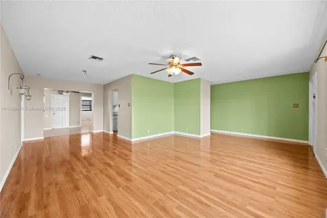 8211 NW 59th Court Tamarac FL 33321