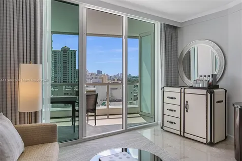 4391 Collins Avenue Miami Beach FL 33140