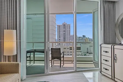4391 Collins Avenue Miami Beach FL 33140