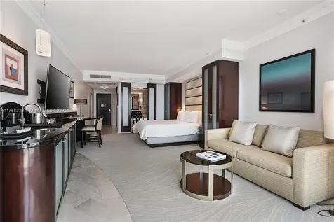 4391 Collins Avenue Miami Beach FL 33140