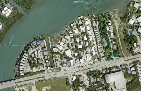 14 125th Street Gulf Marathon FL 33050