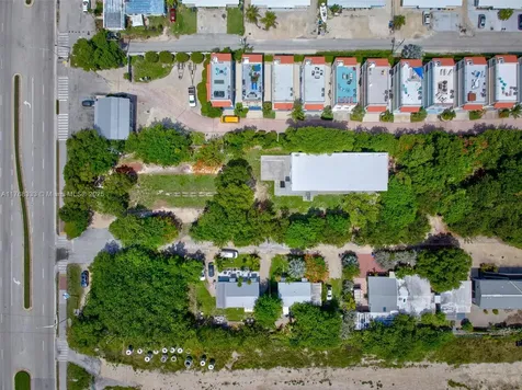 14 125th Street Gulf Marathon FL 33050