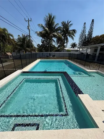 9545 SW 181st Terrace Palmetto Bay FL 33157