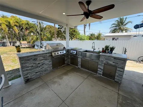 9545 SW 181st Terrace Palmetto Bay FL 33157