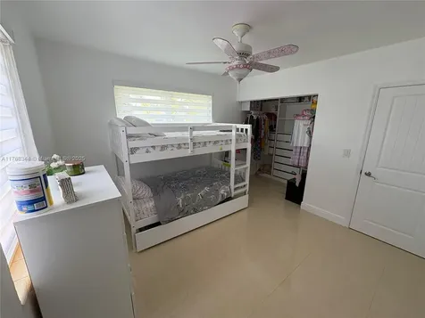 9545 SW 181st Terrace Palmetto Bay FL 33157