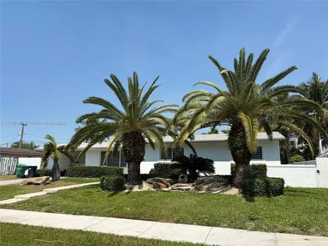 9545 SW 181st Terrace Palmetto Bay FL 33157