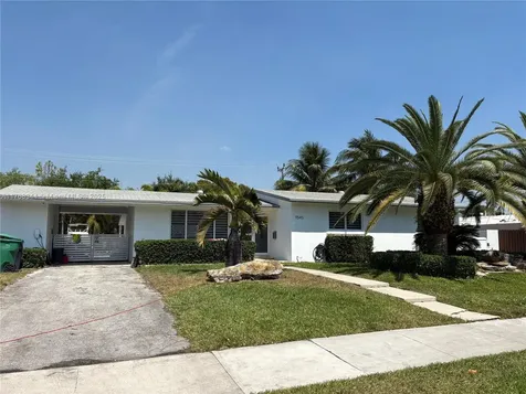 9545 SW 181st Terrace Palmetto Bay FL 33157
