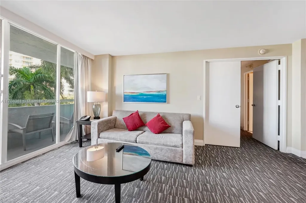 2670 E Sunrise Boulevard Fort Lauderdale FL 33304