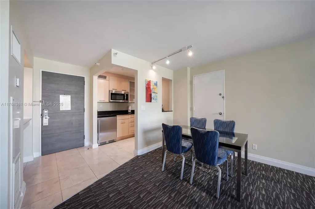 2670 E Sunrise Boulevard Fort Lauderdale FL 33304