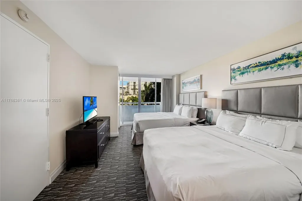 2670 E Sunrise Boulevard Fort Lauderdale FL 33304