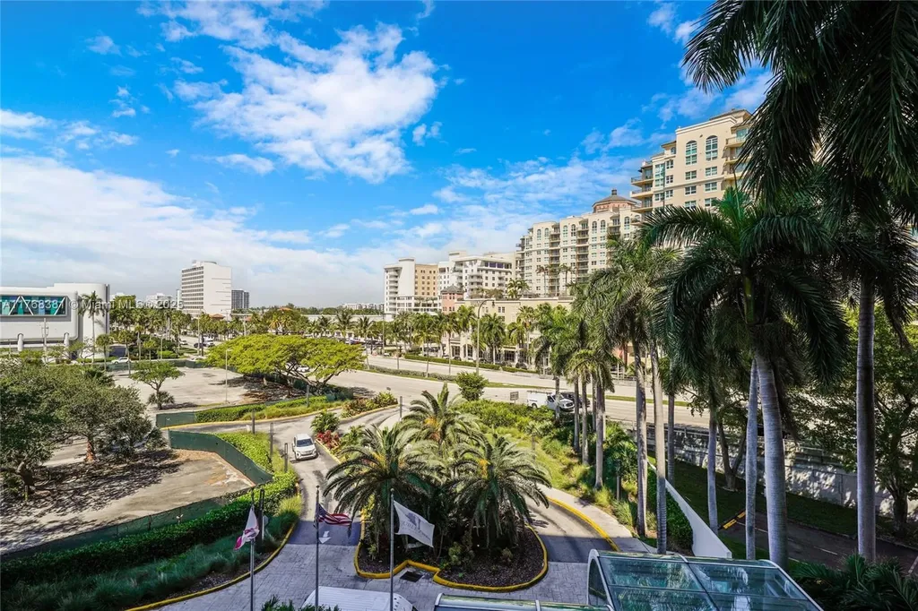 2670 E Sunrise Boulevard Fort Lauderdale FL 33304